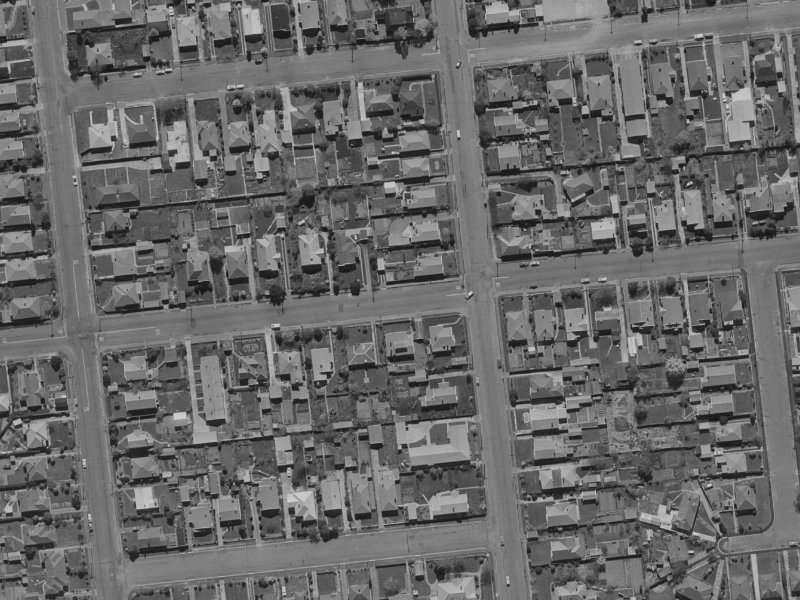 86 Peverel Street from the air, 1970-1974