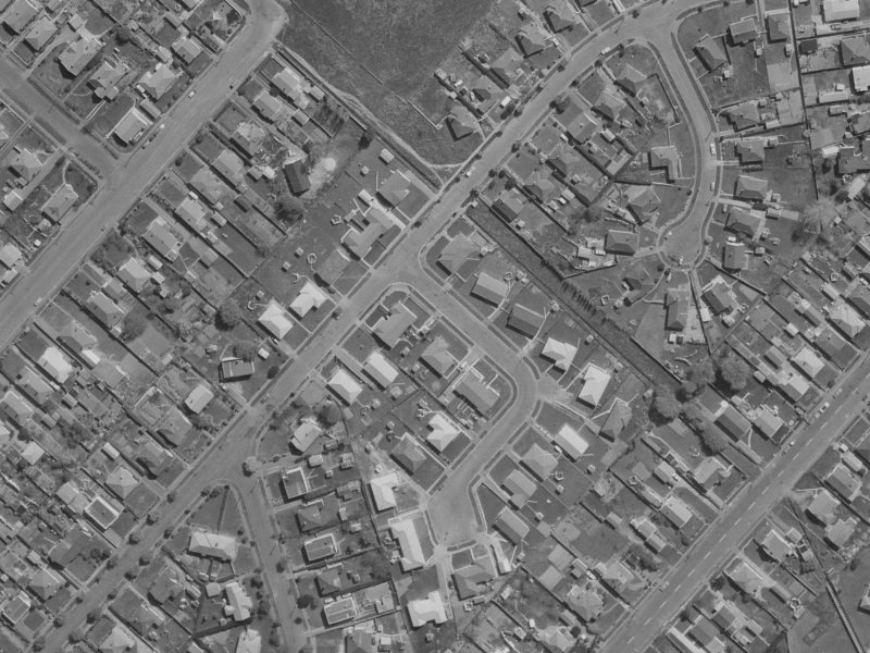 4 Rasen Place from the air, 1970-1974