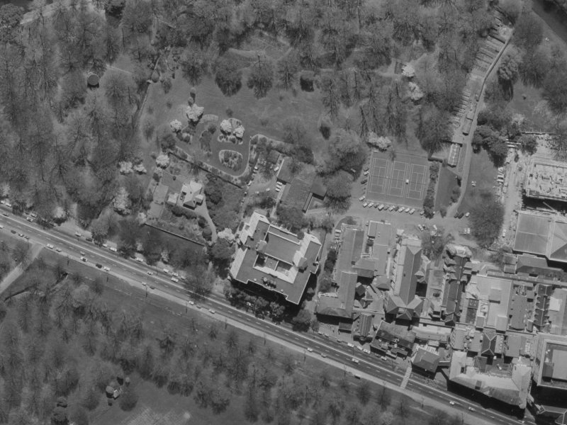 4 Riccarton Avenue from the air, 1970-1974