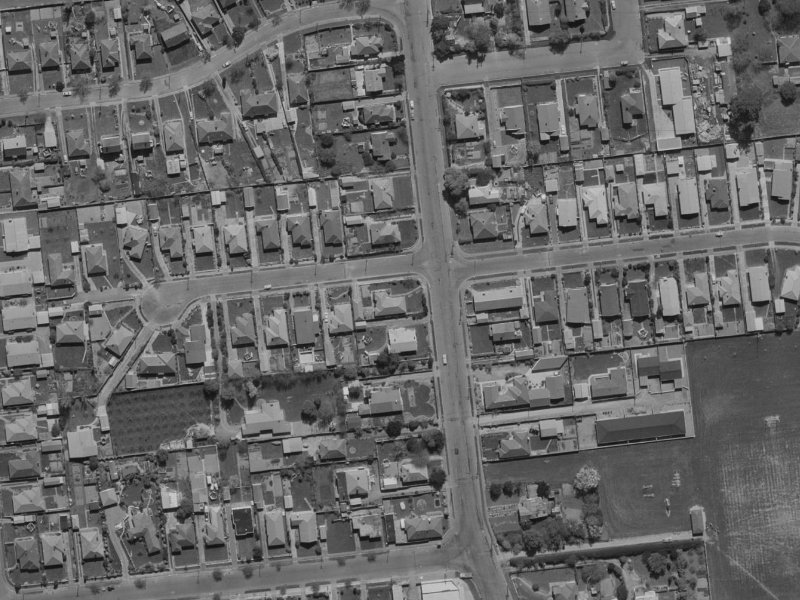 32 Middleton Road from the air, 1970-1974