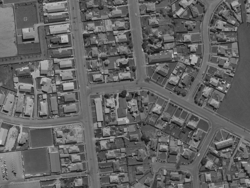 163A Peverel Street from the air, 1970-1974