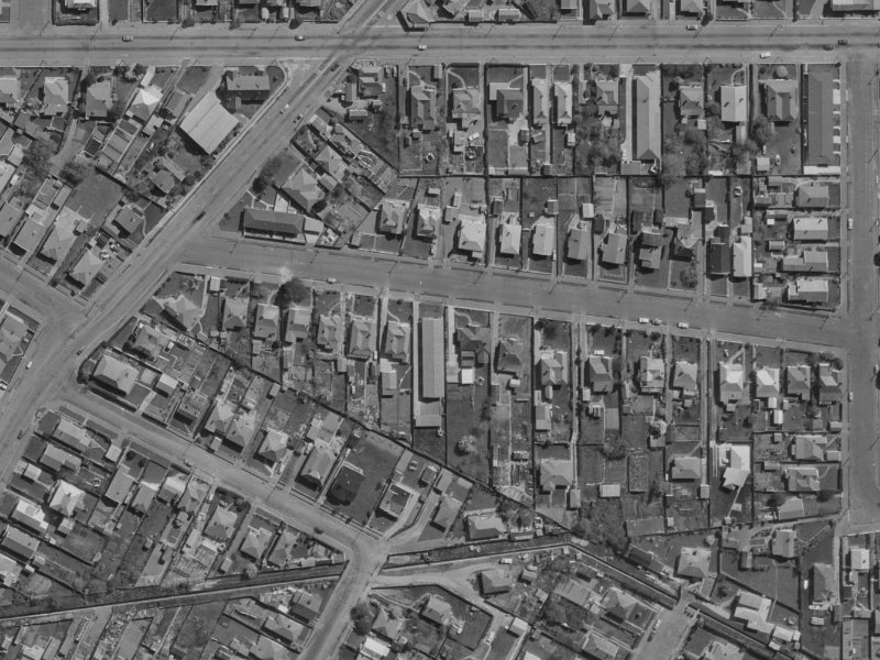 24 Wellington Street from the air, 1970-1974