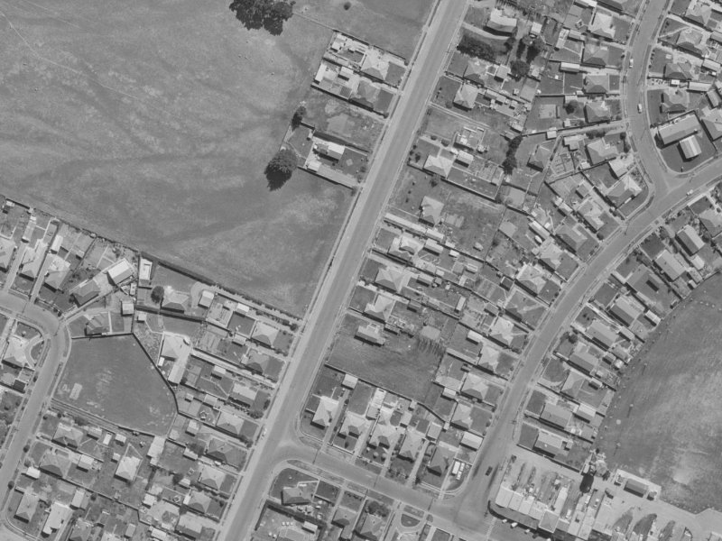 74 Gilberthorpes Road from the air, 1970-1974