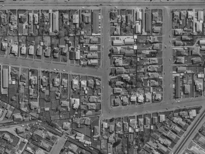 1–7 Clive Street from the air, 1970-1974