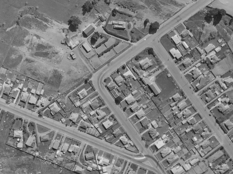 94 Racecourse Road from the air, 1970-1974
