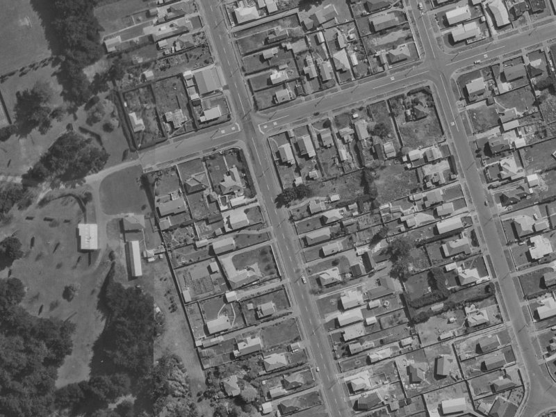 337 Estuary Road from the air, 1970-1974