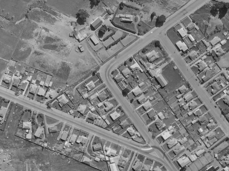 91 Racecourse Road from the air, 1970-1974