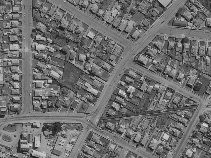 143 Olliviers Road from the air, 1970-1974