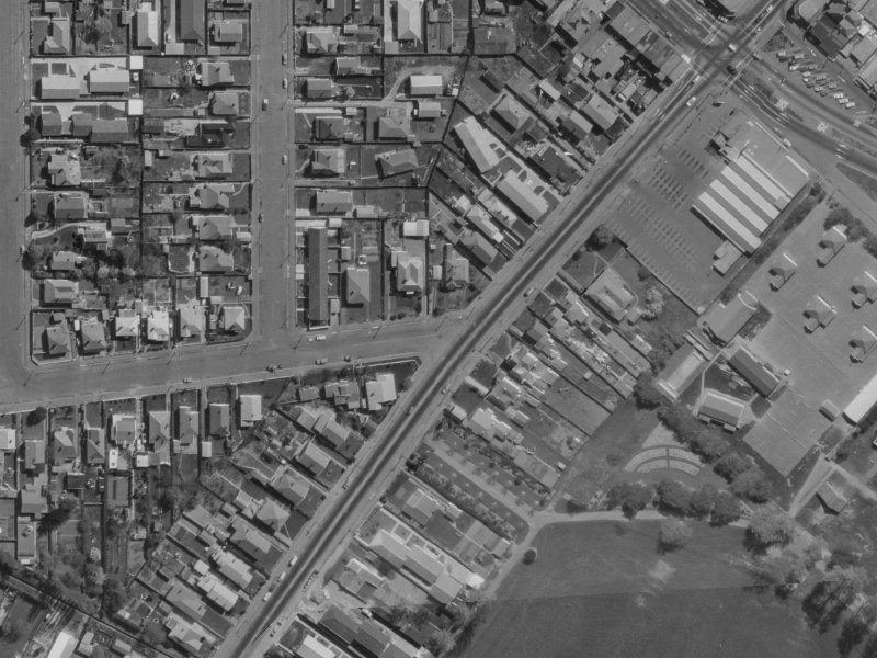 195 Aldwins Road from the air, 1970-1974