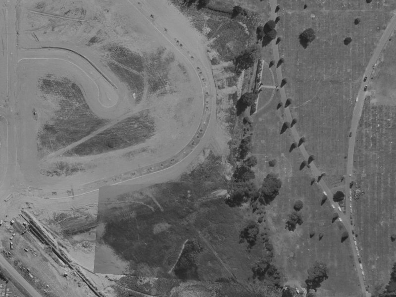 26 Kawau Crescent from the air, 1970-1974