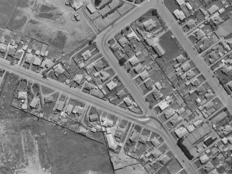 87 Racecourse Road from the air, 1970-1974