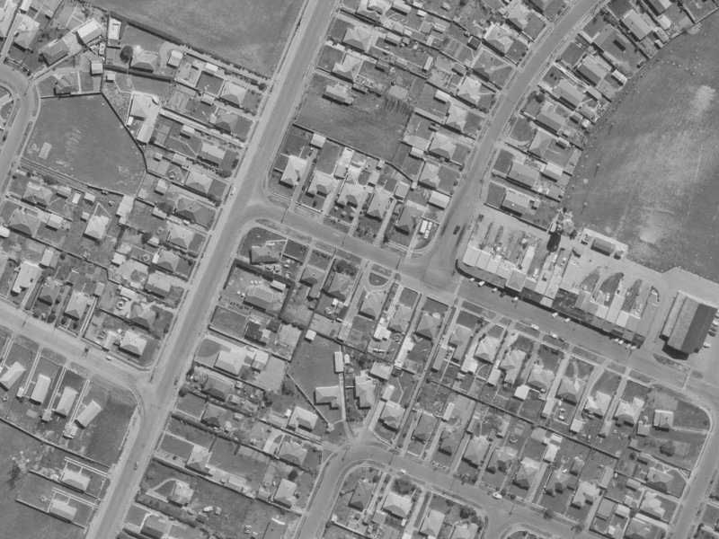 29 Wycola Avenue from the air, 1970-1974