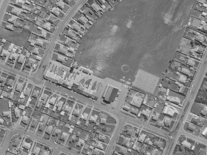 16–22 Wycola Avenue from the air, 1970-1974