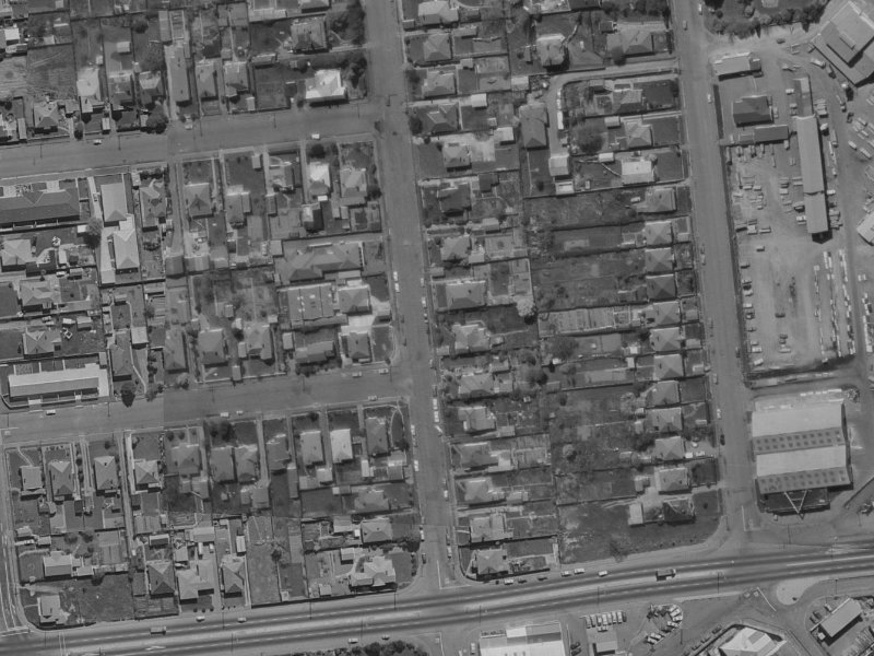 23 Picton Avenue from the air, 1970-1974
