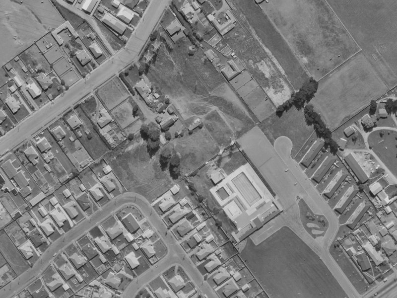 4 Takaro Avenue from the air, 1970-1974
