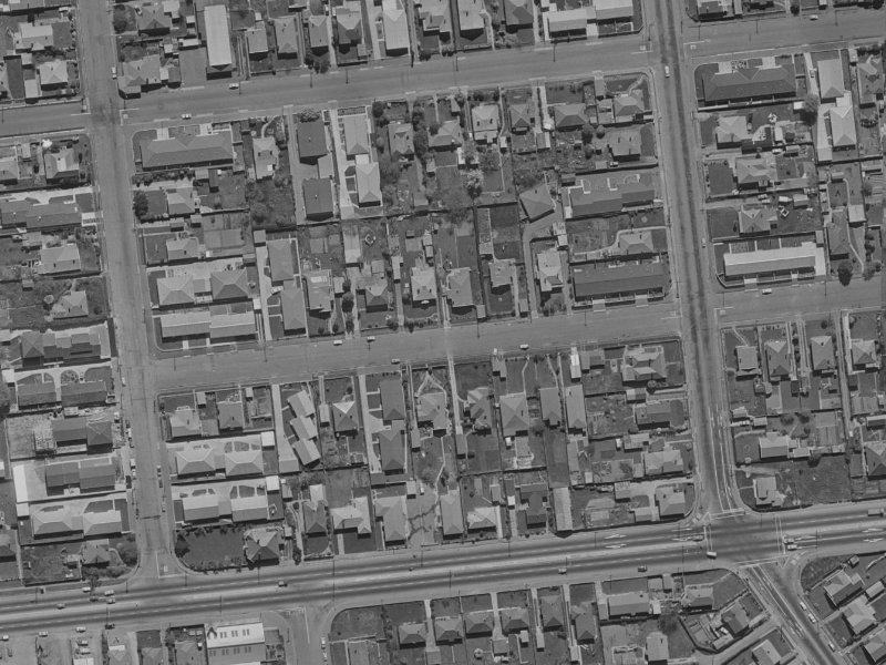 39 Lyndon Street from the air, 1970-1974