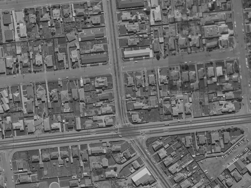 107–109 Clarence Street from the air, 1970-1974
