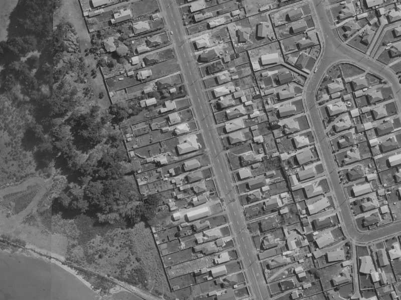 376 Estuary Road from the air, 1970-1974