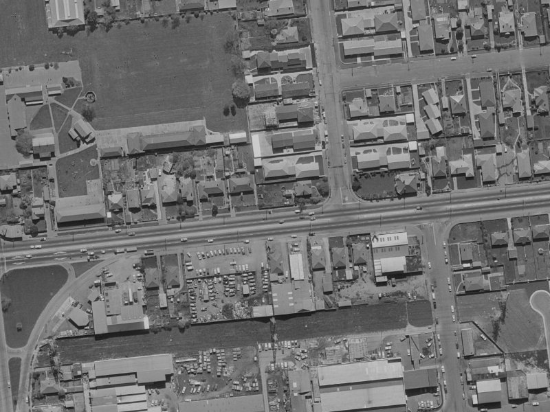 136-134 Blenheim Road from the air, 1970-1974