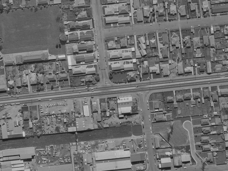 122C Blenheim Road from the air, 1970-1974