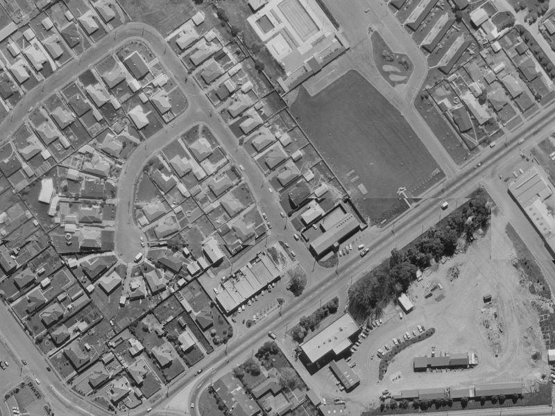 9 Greenhurst Street from the air, 1970-1974