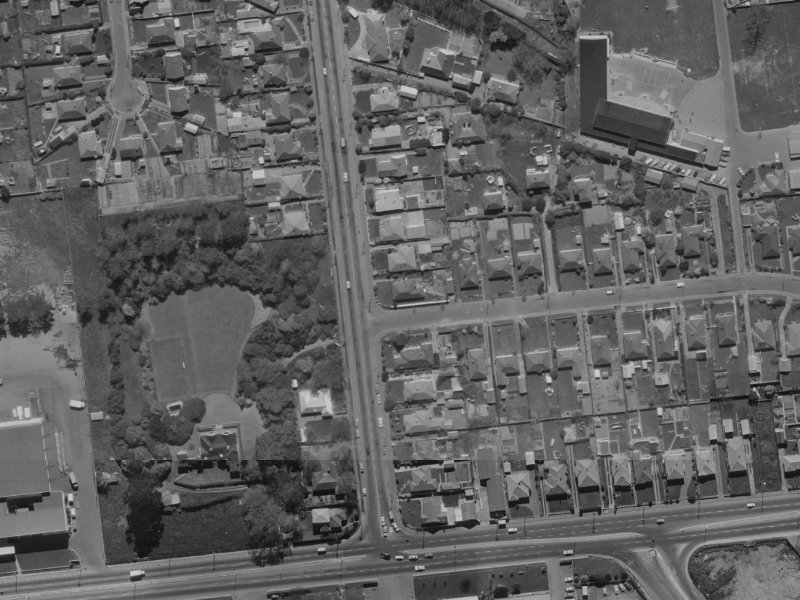 105 Hansons Lane from the air, 1970-1974