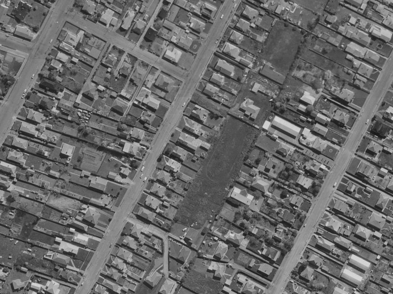 66 Olliviers Road from the air, 1970-1974