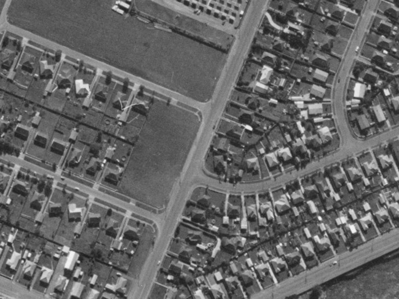 25-29 Gilberthorpes Road from the air, 1970-1974