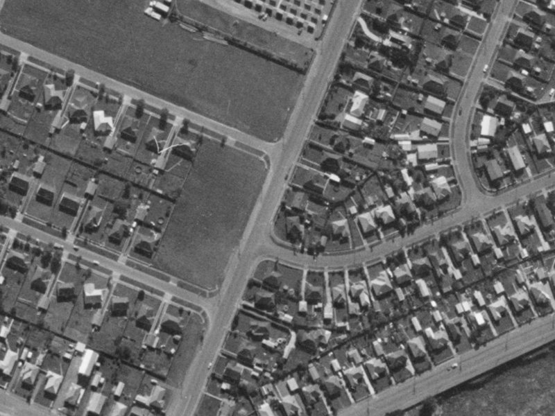 20 Gilberthorpes Road from the air, 1970-1974