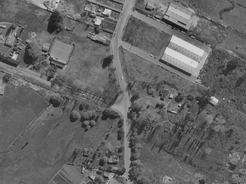 114E Maces Road from the air, 1970-1974