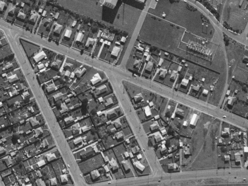 13 Fulham Street from the air, 1970-1974