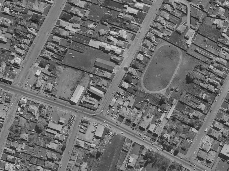 10 Olliviers Road from the air, 1970-1974
