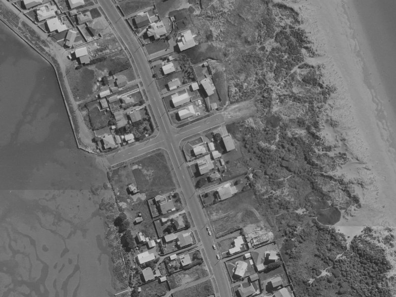 8 Godwit Street from the air, 1970-1974