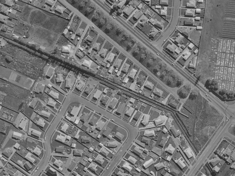 44 Frensham Crescent from the air, 1970-1974