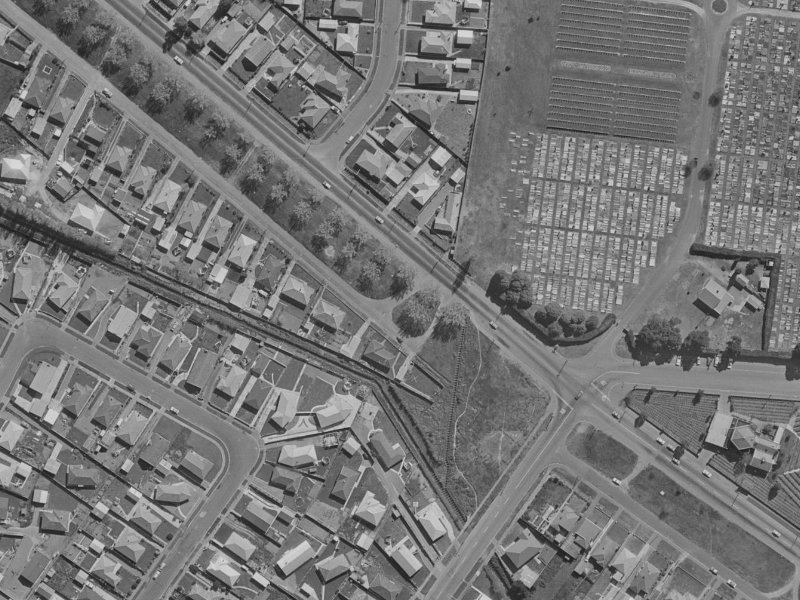431 Linwood Avenue from the air, 1970-1974