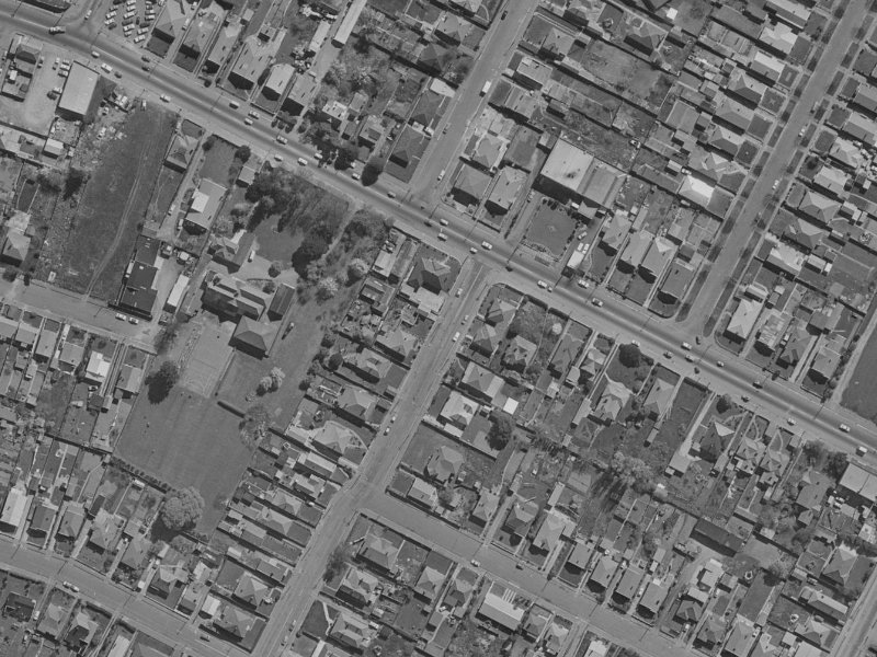 121 Osborne Street from the air, 1970-1974