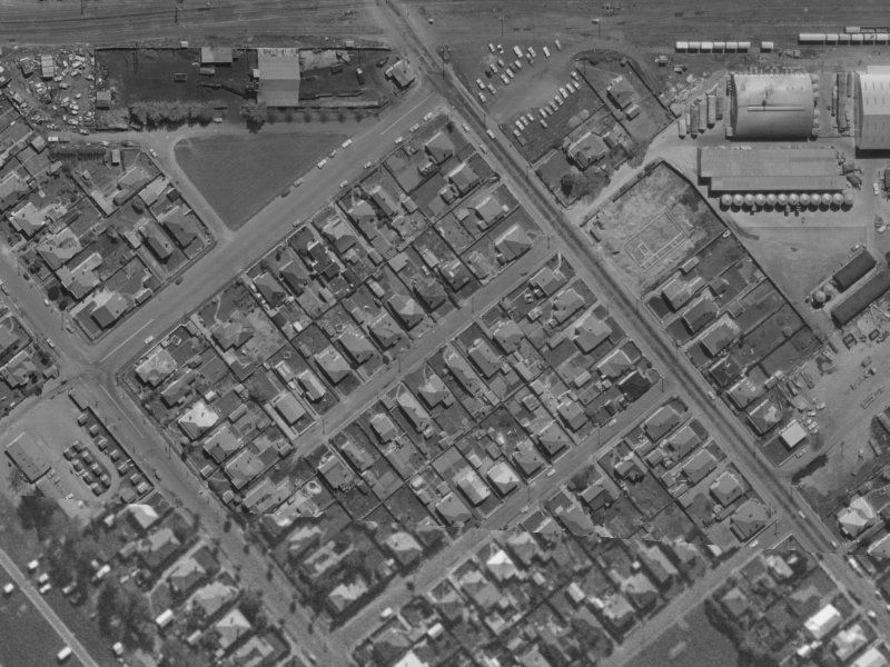 Kenilworth Street from the air, 1970-1974