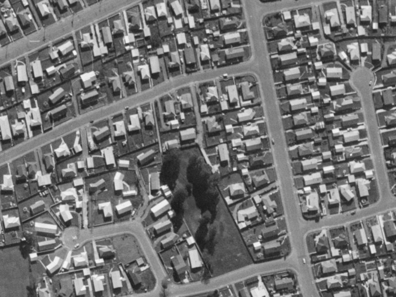 11 Steele Street from the air, 1970-1974