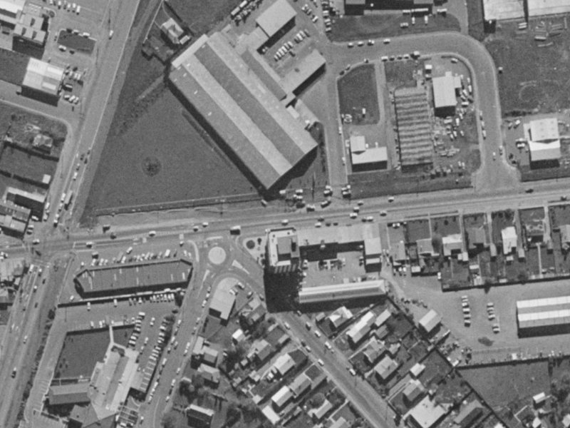 370–376 Main South Road from the air, 1970-1974