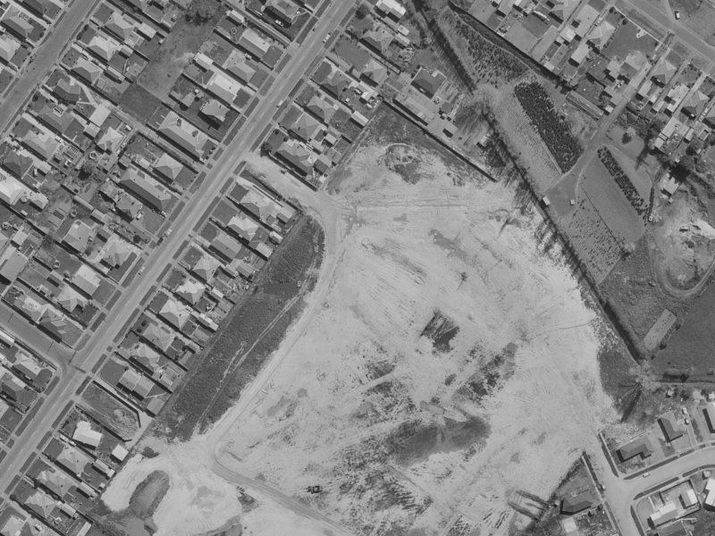 10 Shetland Street from the air, 1970-1974