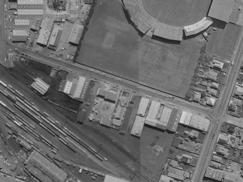 1/48 Lismore Street from the air, 1970-1974