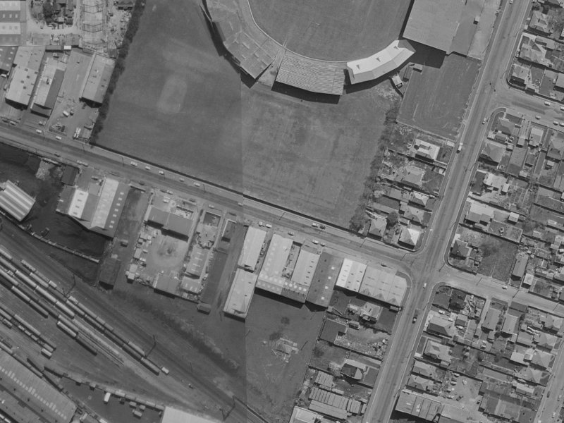 15–17 Lismore Street from the air, 1970-1974