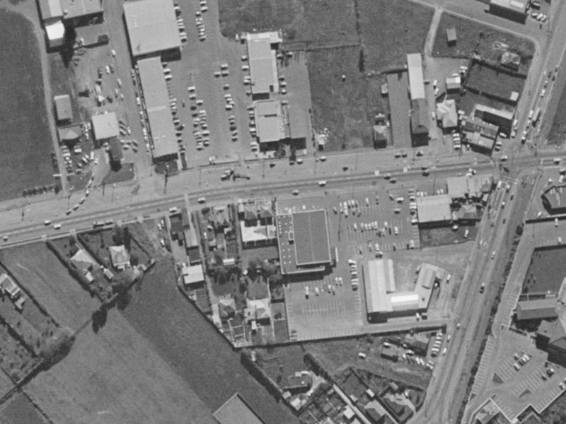 402/414 Main South Road from the air, 1970-1974