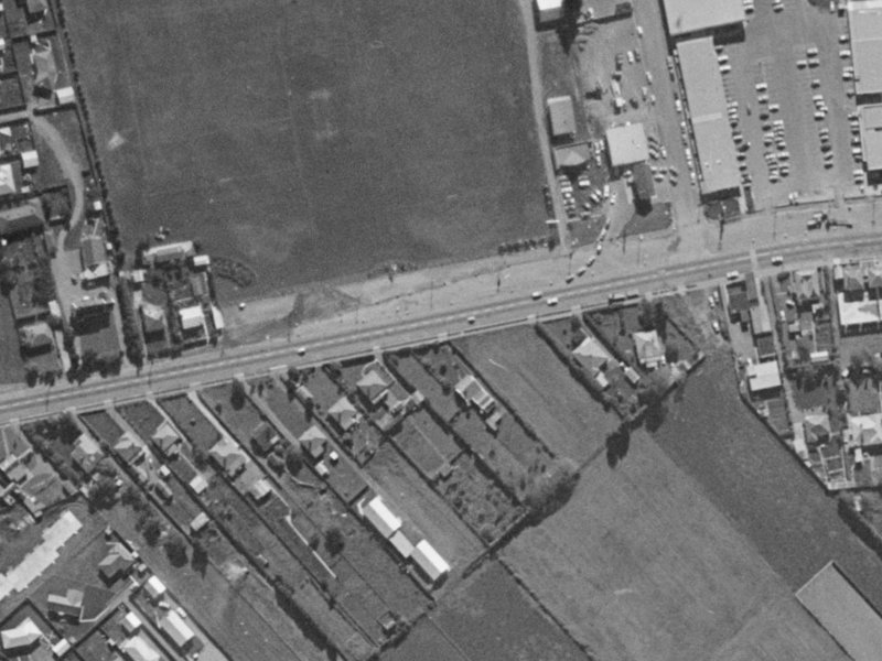 437 Main South Road from the air, 1970-1974