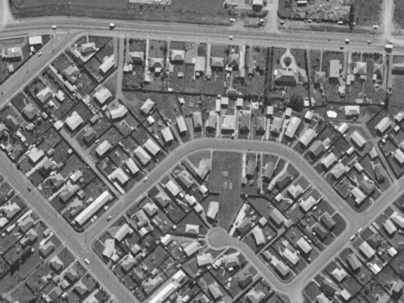 21 Bermuda Drive from the air, 1970-1974
