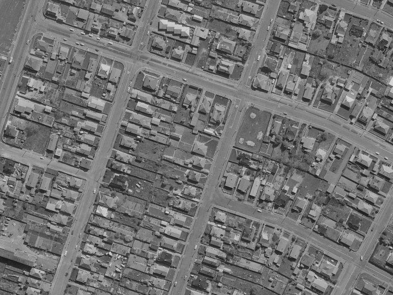 3/45 Grafton Street from the air, 1970-1974