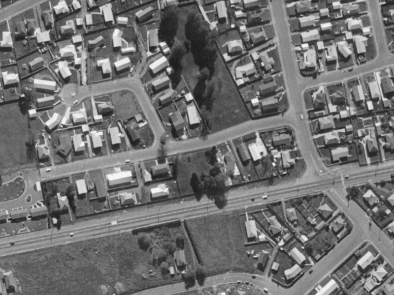 Woodcote Avenue from the air, 1970-1974