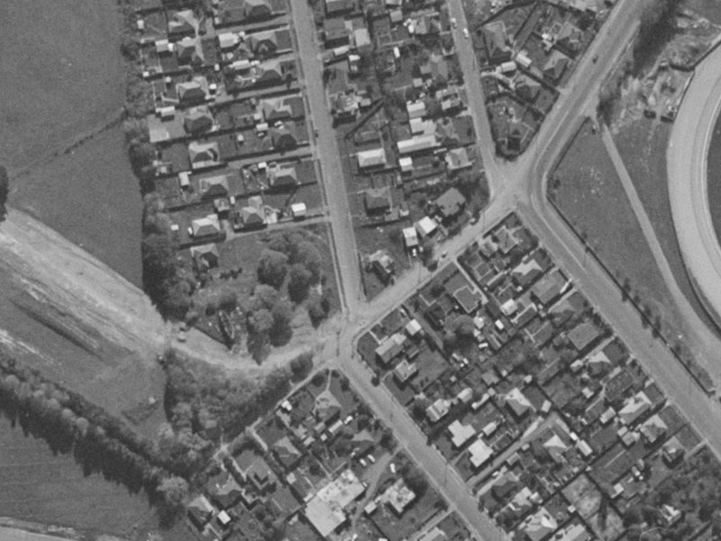 2 Hands Road from the air, 1970-1974