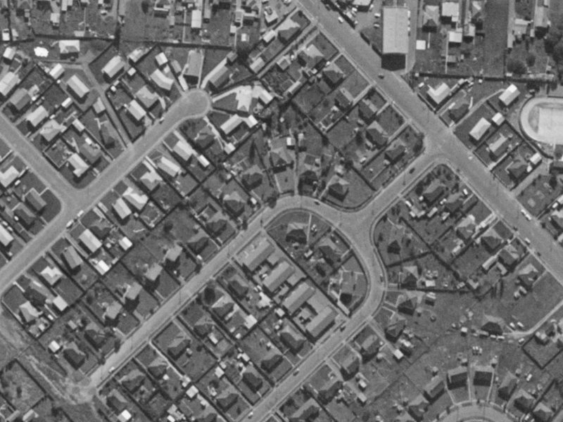 21 Dickson Crescent from the air, 1970-1974