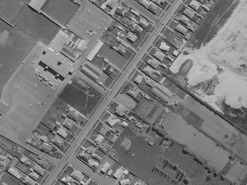 2 Thistledown Place from the air, 1970-1974